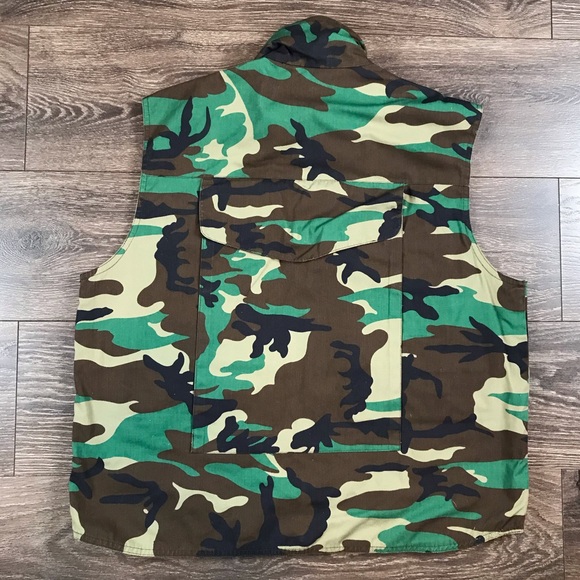 Rothco Ranger Vest Men’s Outdoor Full Zip Packable Tactical Camo Hooded Vest (M) - Picture 5 of 8